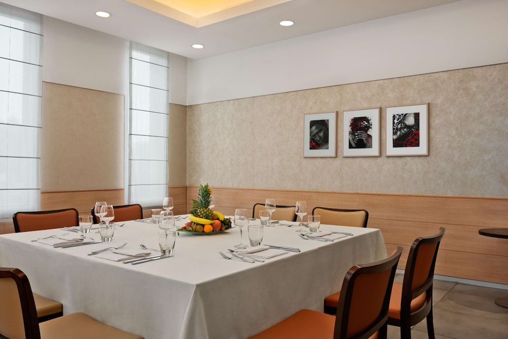 Hilton Garden Inn Rome Airport