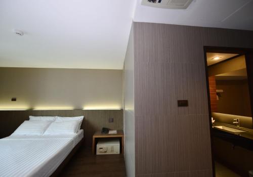 Bangkok City Hotel