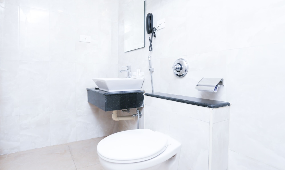 Treebo Komfort Suites, 3 Km From Mysore Palace