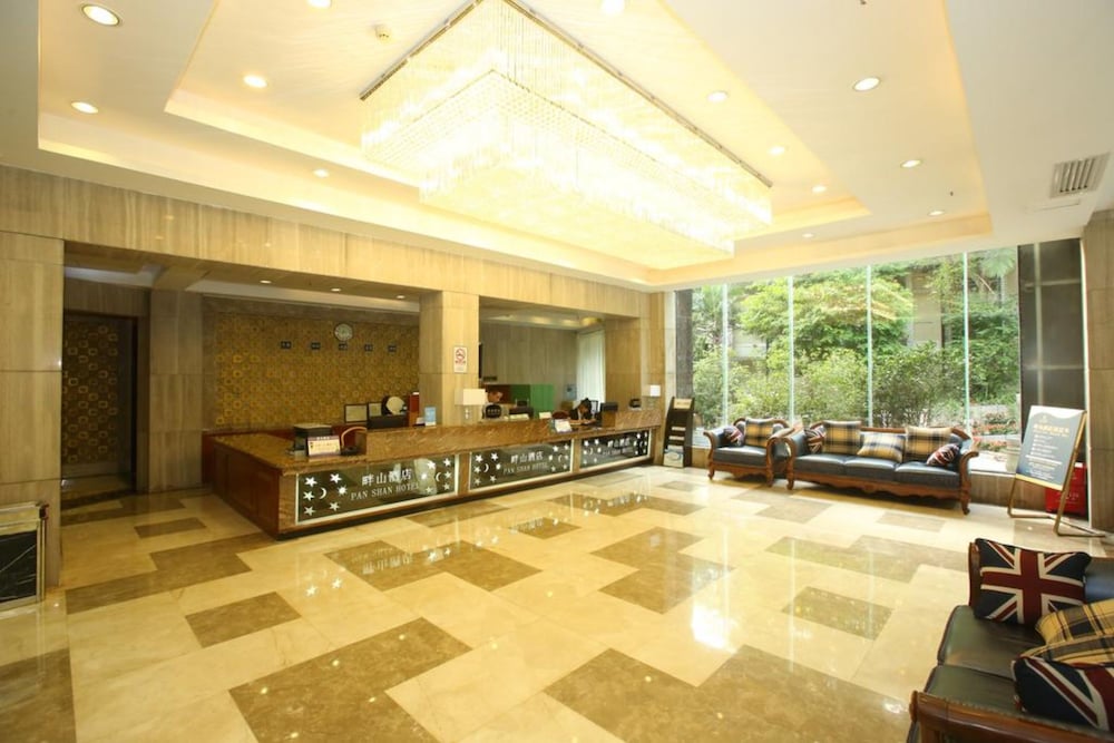 Grand Villa Hotel