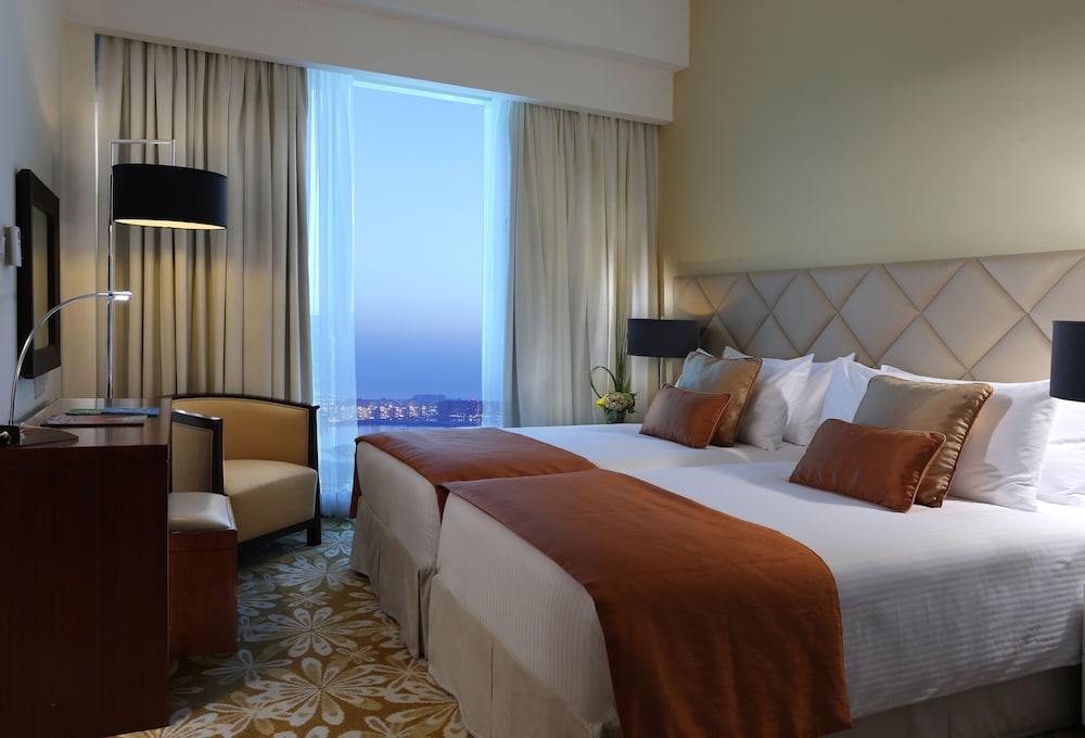 La Suite Dubai Hotel & Apartments