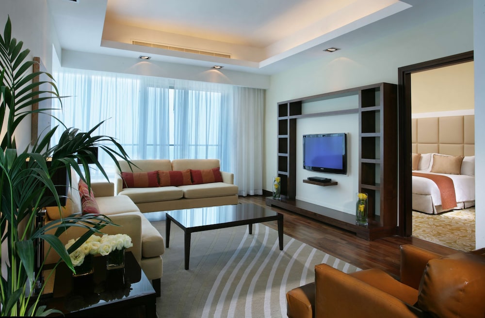 La Suite Dubai Hotel & Apartments