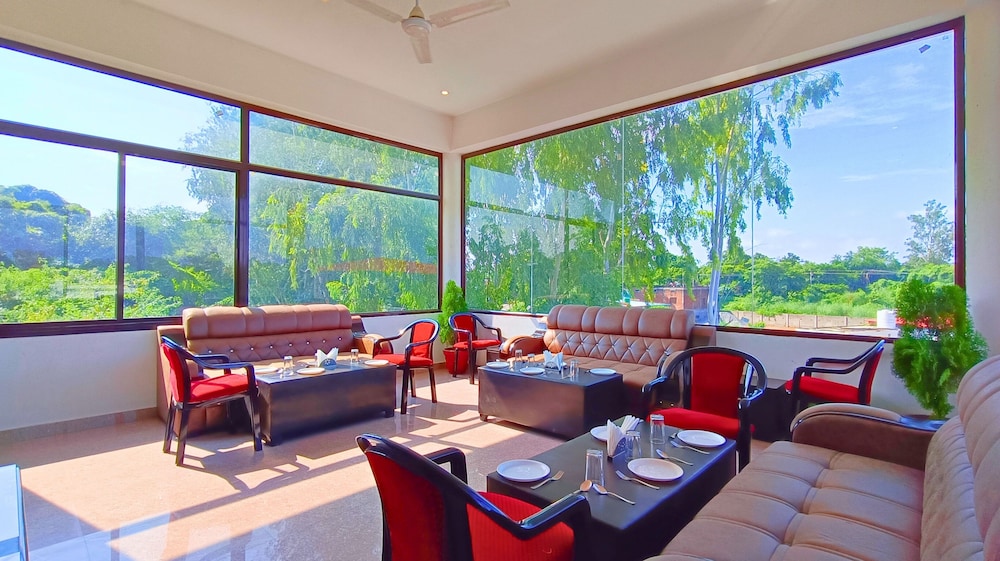 Trayamb Inn by Asapin Hotels