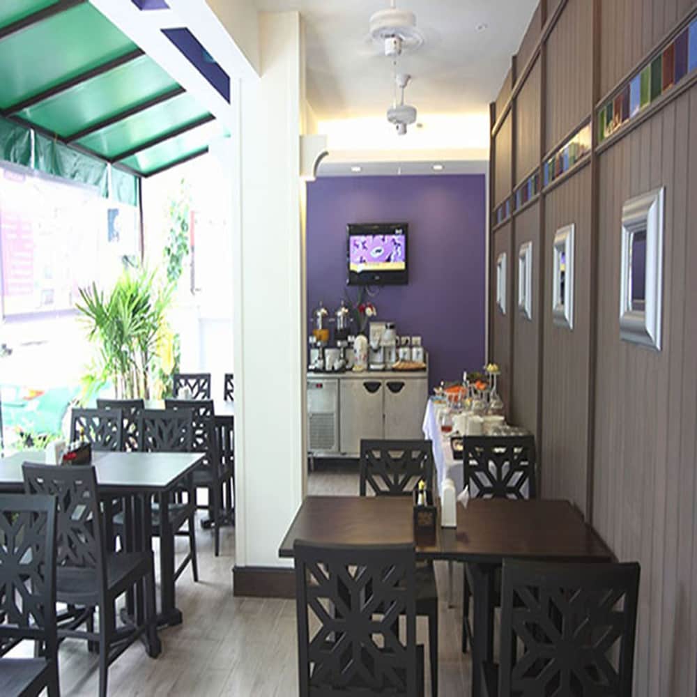 Sawasdee Hotel @ Sukhumvit Soi 8