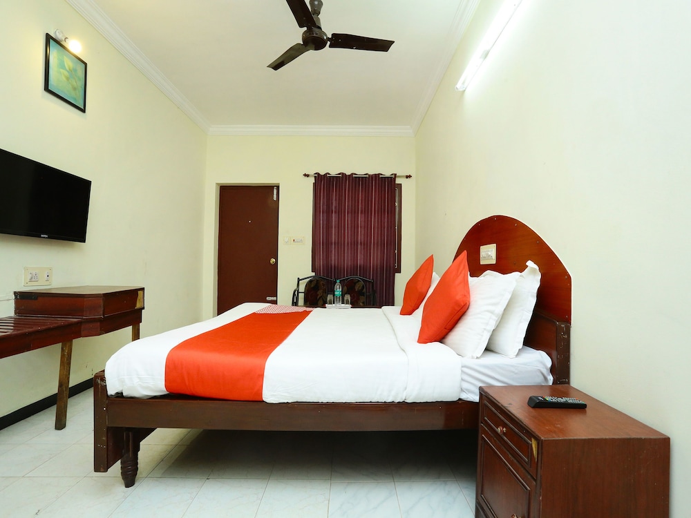 OYO 12031 Hotel Ponkailash Holiday Resort