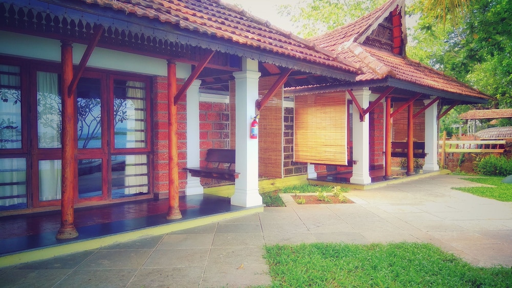 Punnamada Resort -  Life, Leisure & beyond