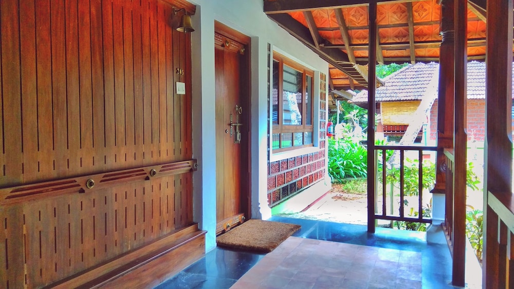 Punnamada Resort -  Life, Leisure & beyond