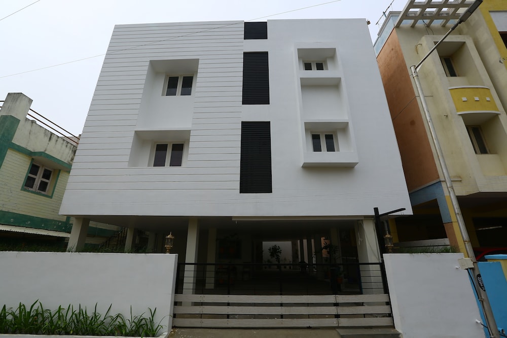 Yali Service Apartment