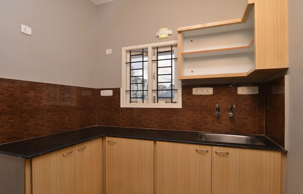 Yali Service Apartment