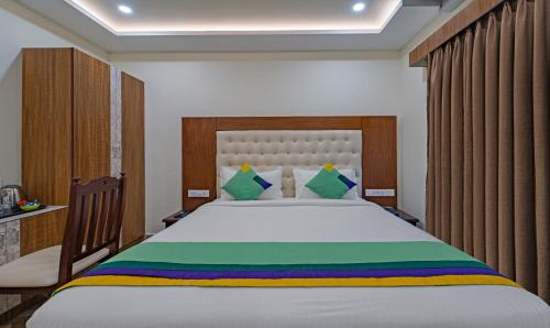 Treebo Aaravi Residency, 800 Mtrs From Promenade Beach
