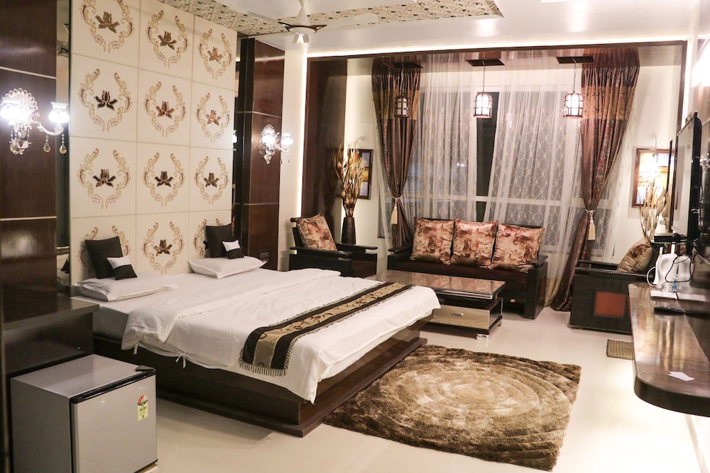 Hotel Rajahamsa