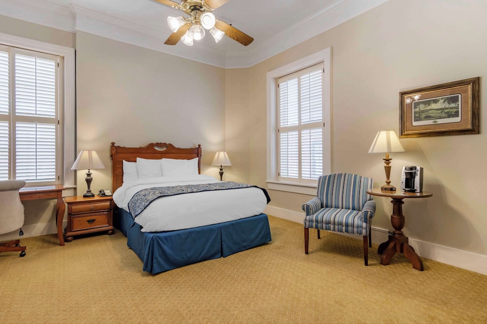 Windsor Hotel, an Ascend Collection Hotel