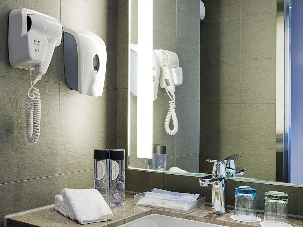 Holiday Inn Express Hong Kong Mongkok by IHG