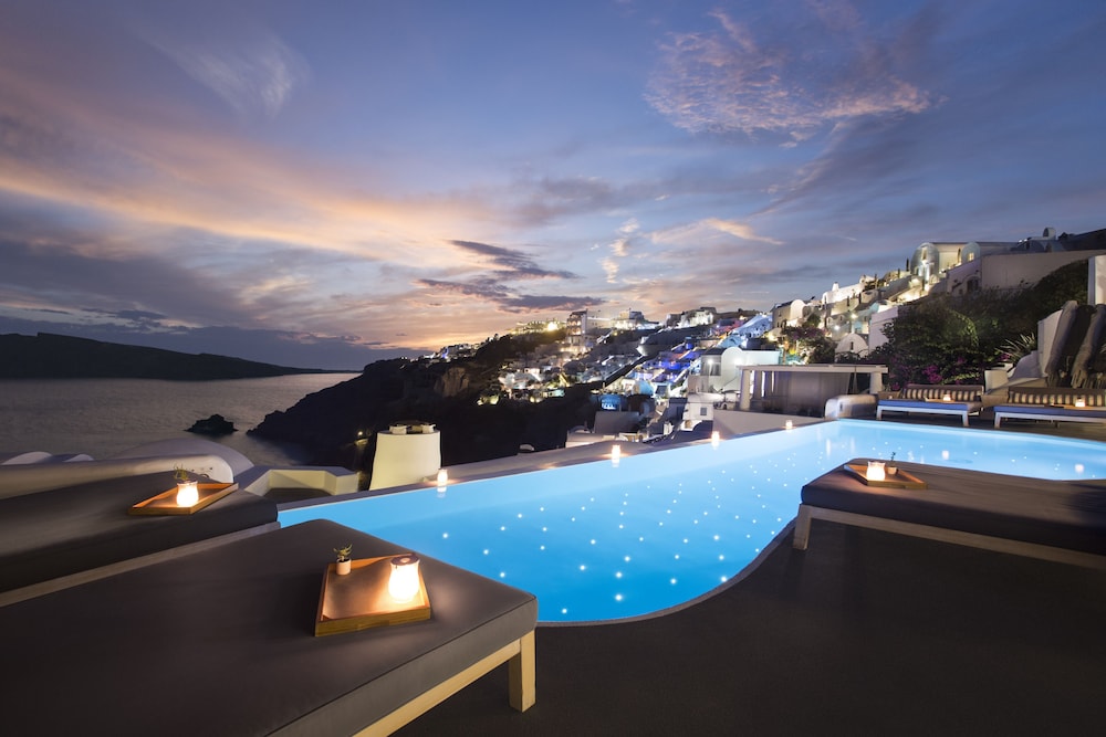 Katikies Santorini - The Leading Hotels Of The World
