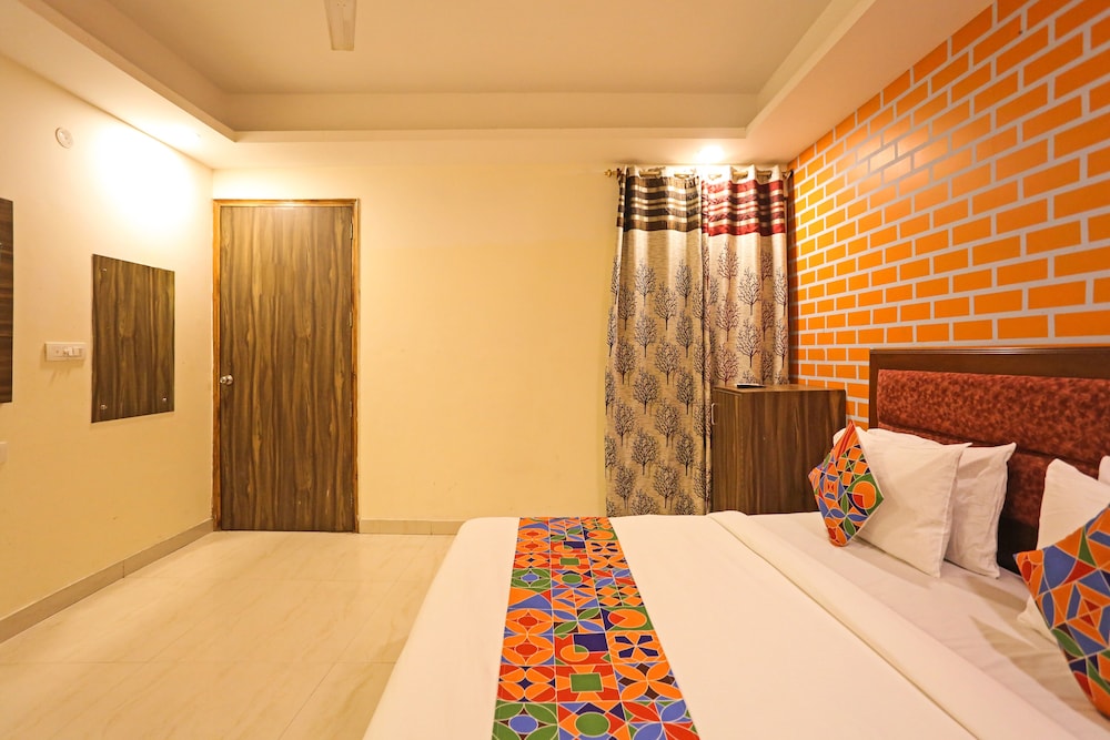 Hotel Platinum IGI Airport