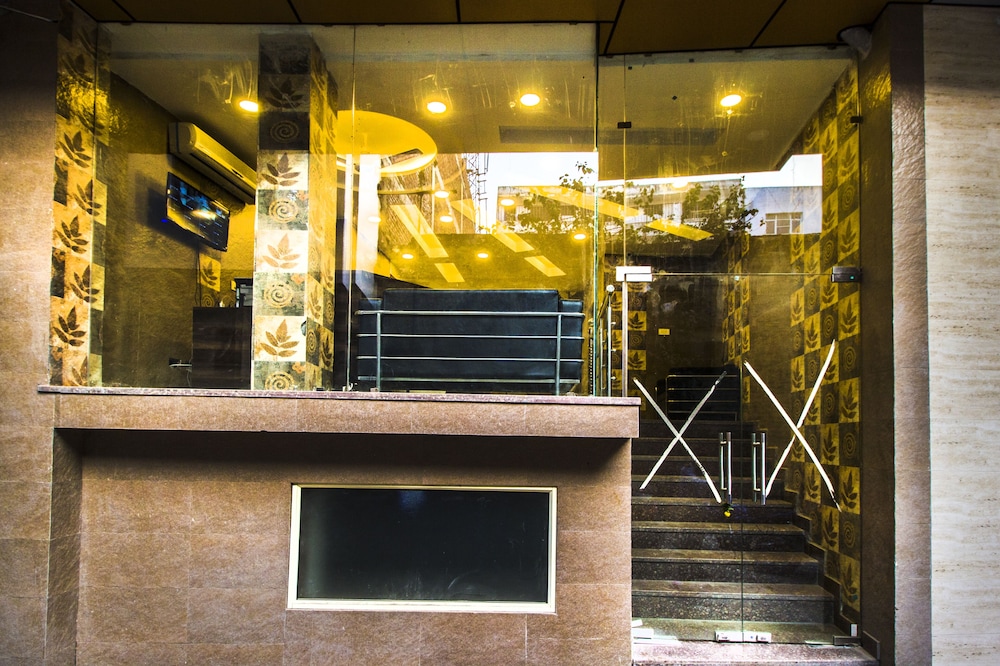 Hotel Platinum IGI Airport