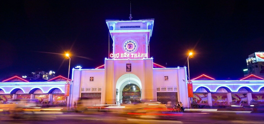 Adventure Hotel