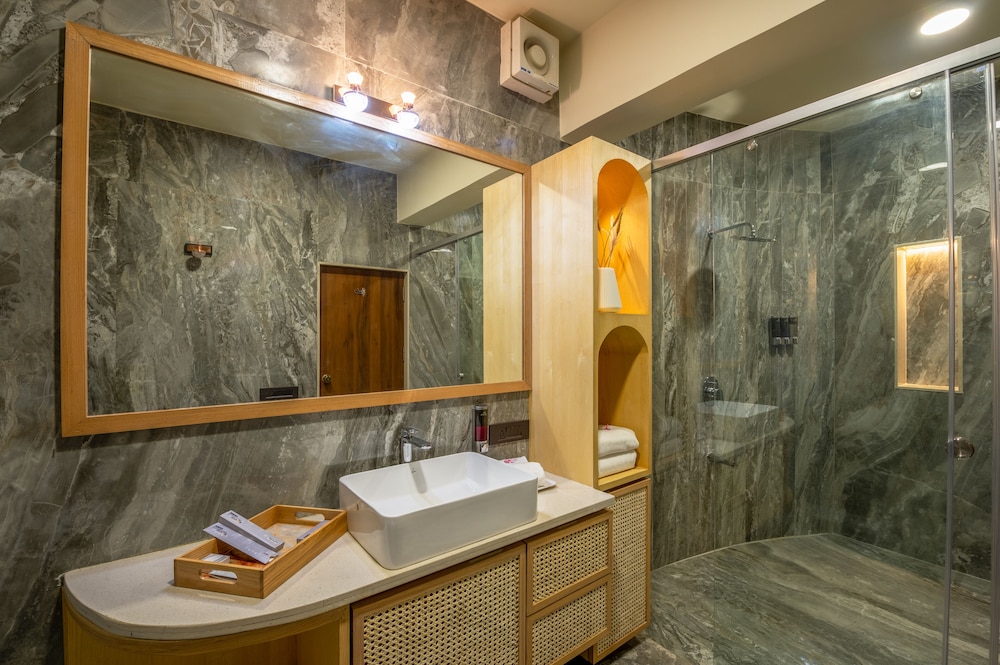 Roadies Rostel - Best Adventure Resort in Ahmedabad