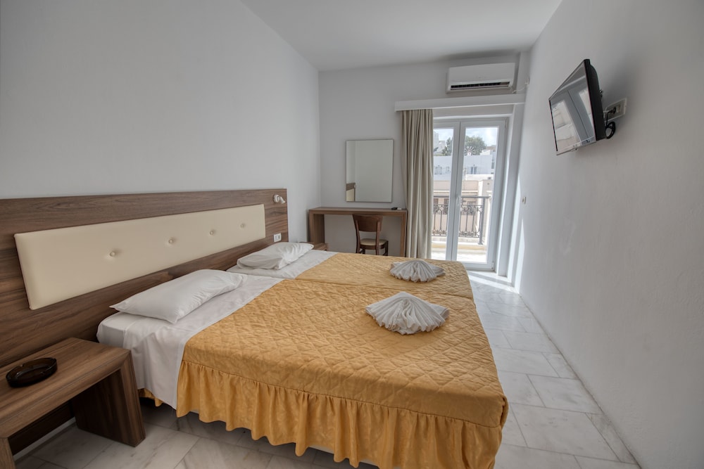 Hotel Santorini
