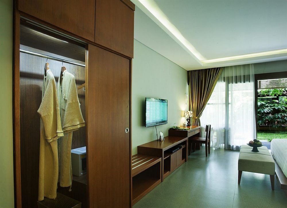The Astari Villa and Residence