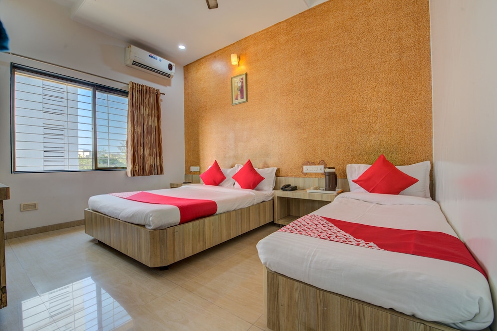 OYO 37347 Hotel Saichha