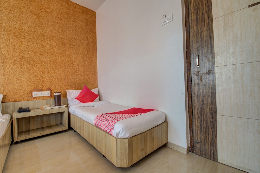 OYO 37347 Hotel Saichha