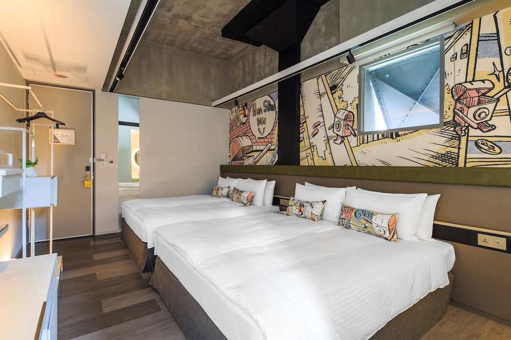 Cosmos Hotel Huashan Town