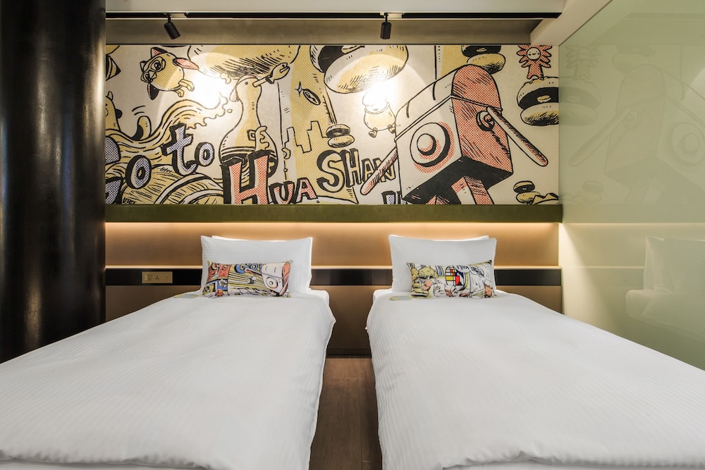 Cosmos Hotel Huashan Town