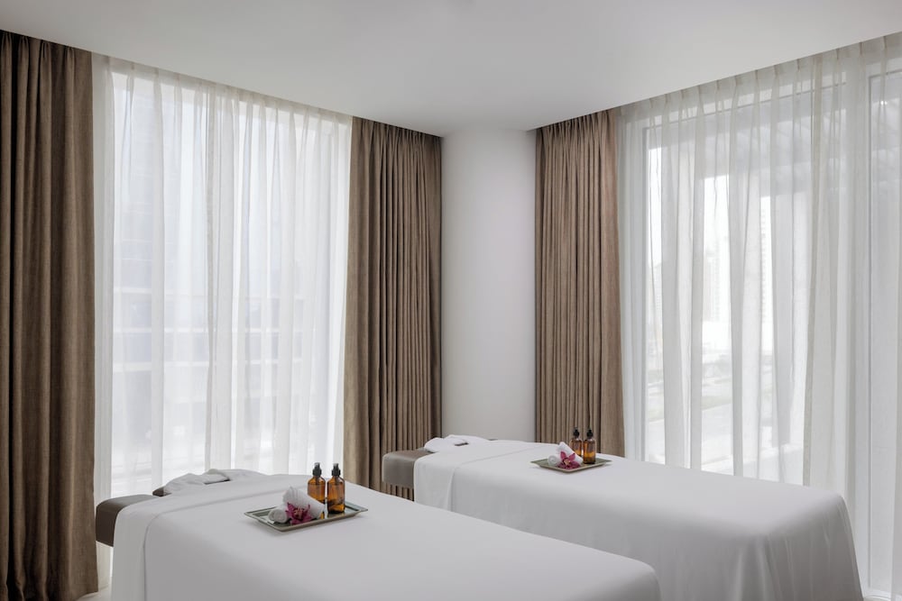 Staybridge Suites Dubai Business Bay by IHG