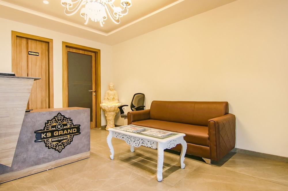 FabHotel Prime K9 Grand