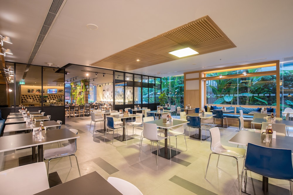 Holiday Inn Express Bangkok Sathorn by IHG