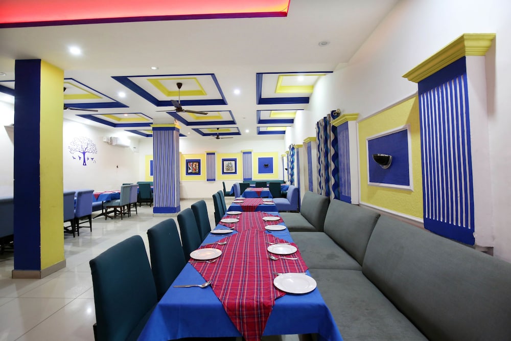 Hotel O Rajmahal