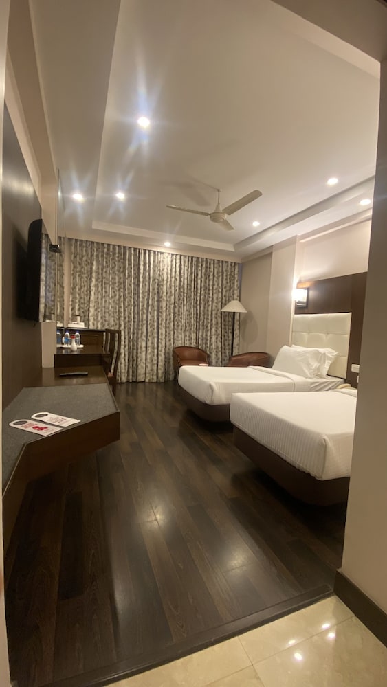 Hotel Heritage Inn