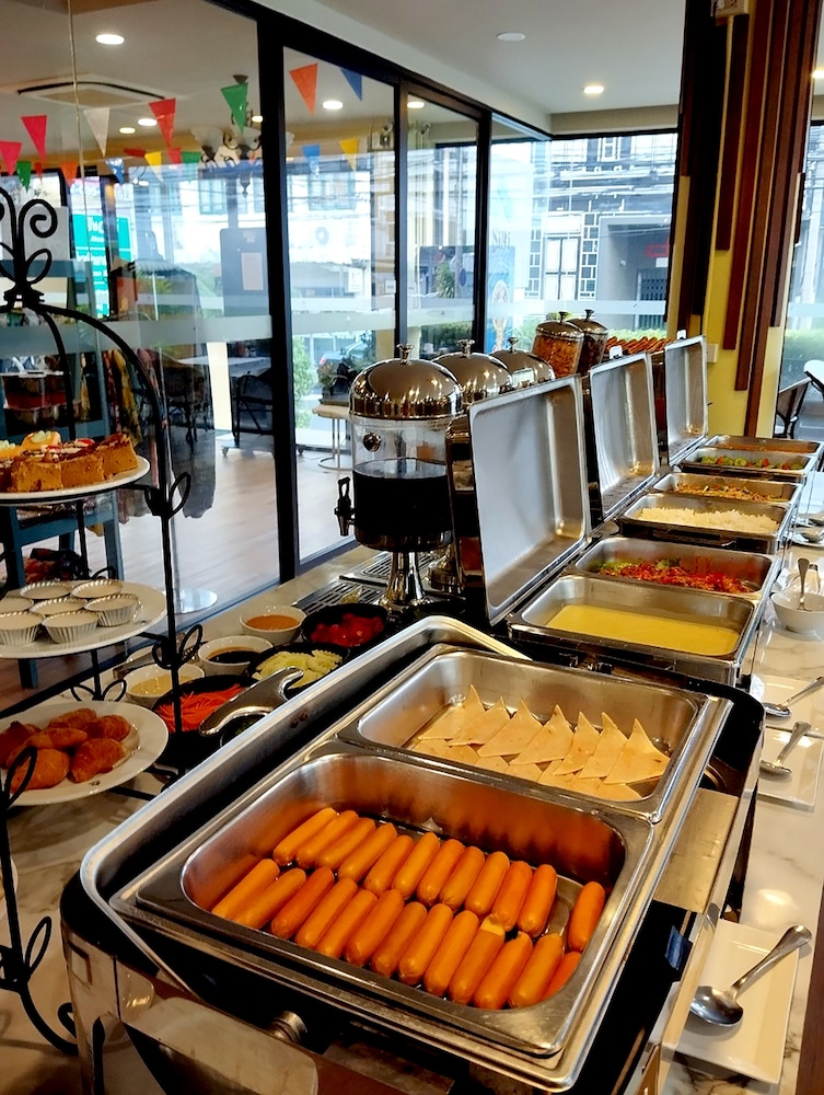 Siri Oriental Bangkok Hotel