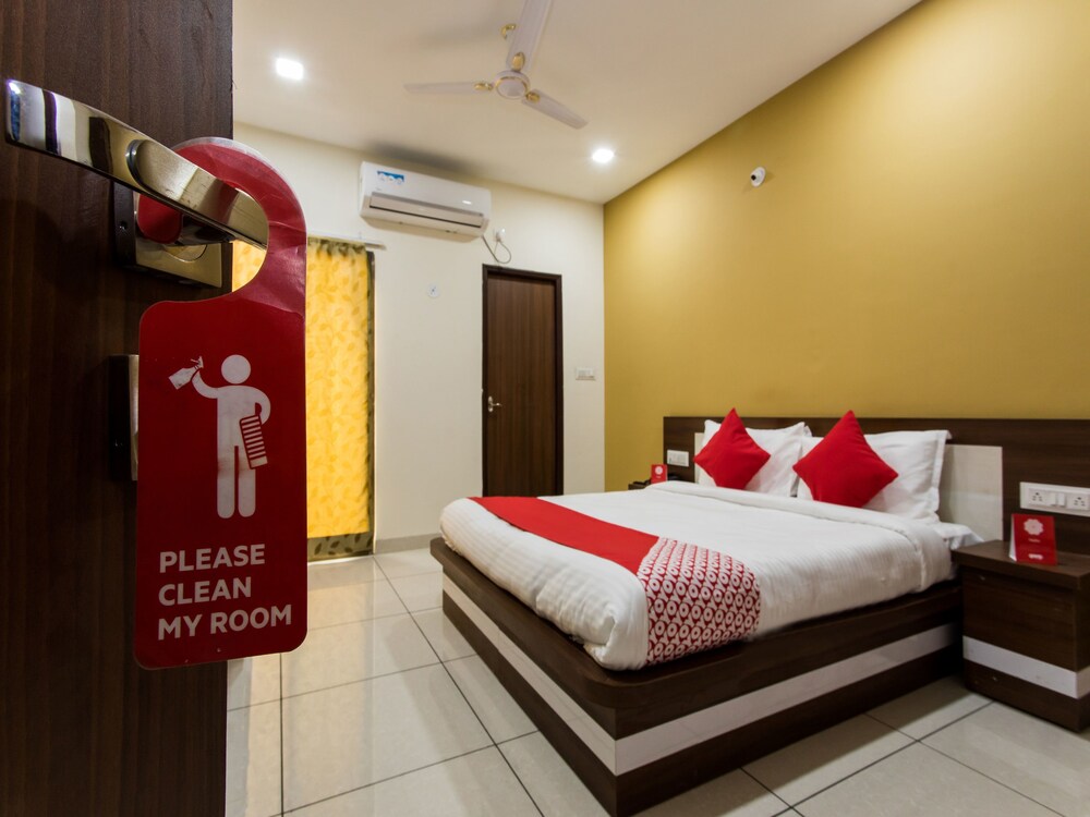 Collection O Jineshwari Hotel