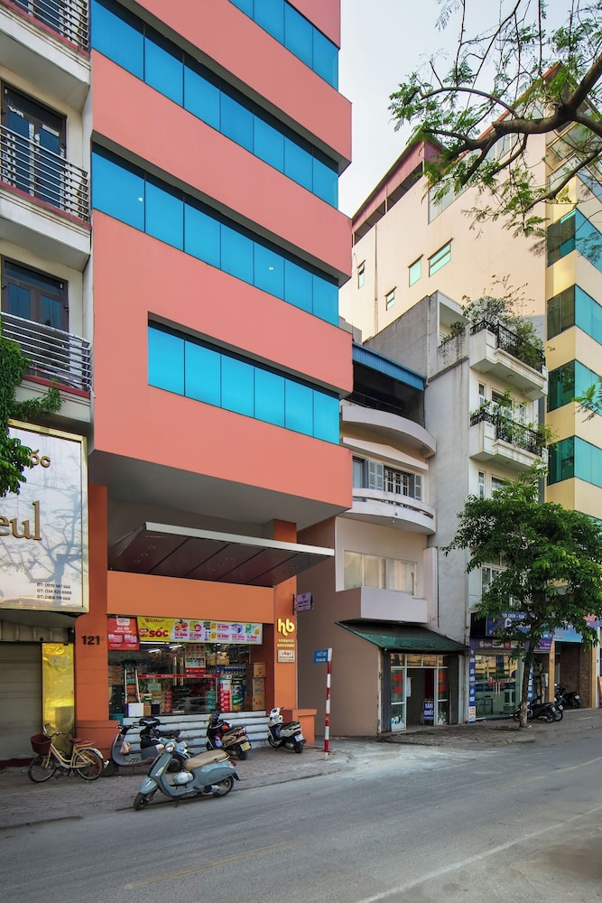 HB Serviced Apartment - 121B Quan Hoa