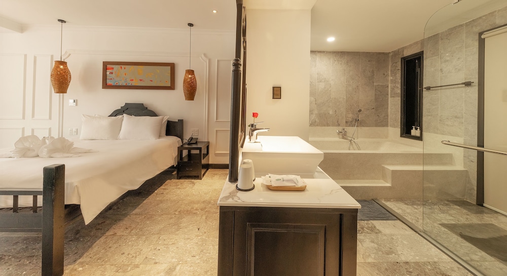 Hoi An Coco River Resort & Spa