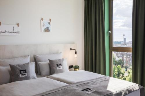 Holiday Inn - the niu, Tab Dusseldorf Main Station by IHG