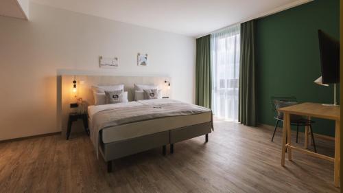 Holiday Inn - the niu, Tab Dusseldorf Main Station by IHG