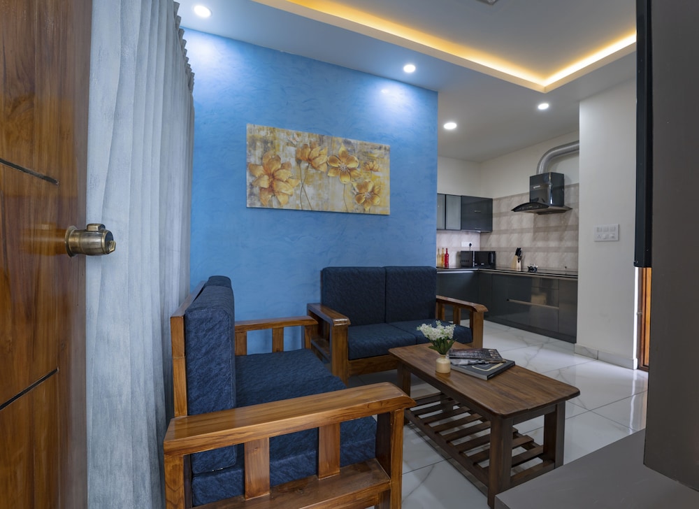 Royal Tusker Luxury Service Apartments