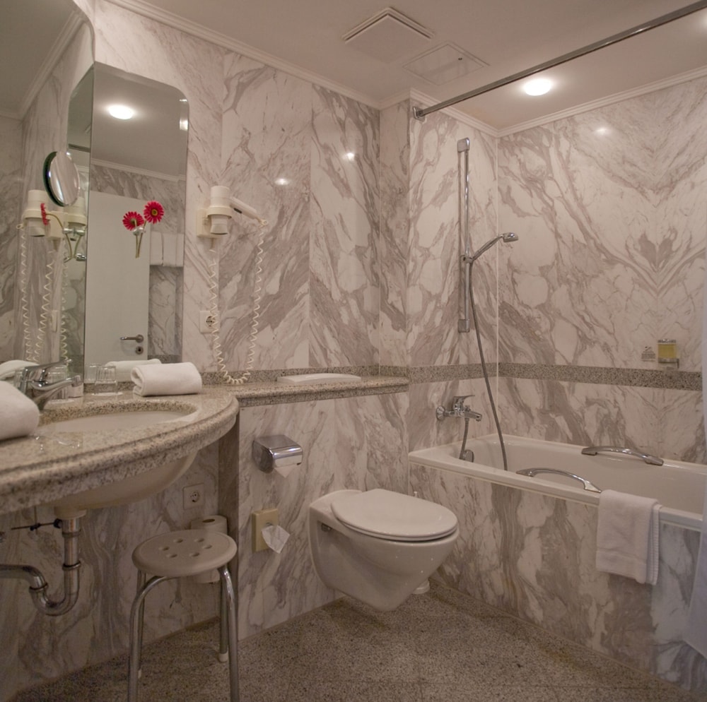 SORAT Insel-Hotel Regensburg