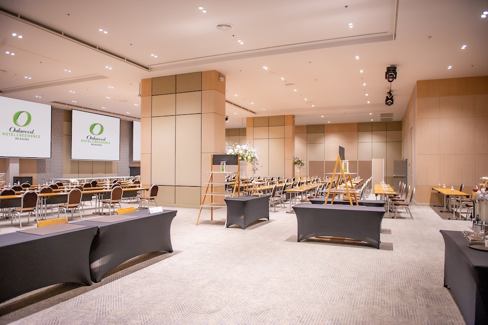Oakwood hotel & Residence Sri Racha