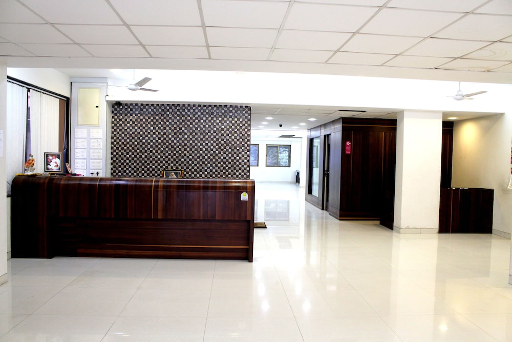 Hotel J K Palace