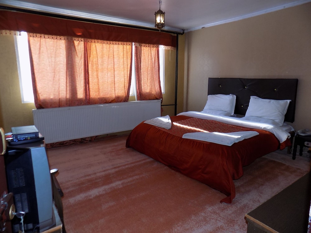 Pine Palace Resort Gulmarg
