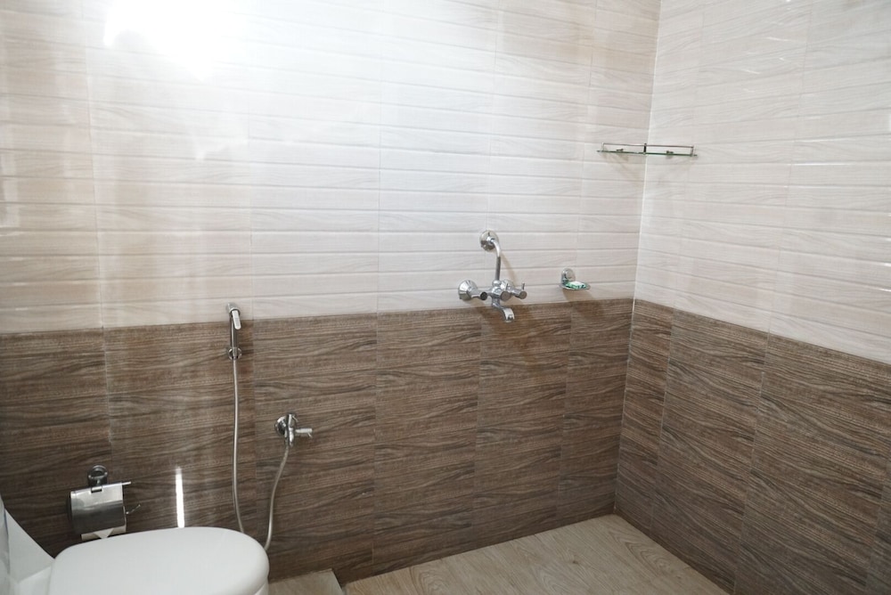 Pemaling Lords Eco Inn Guwahati