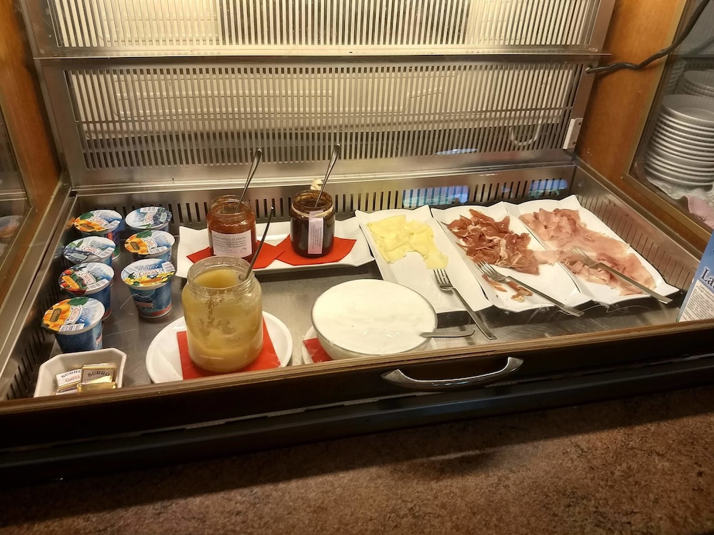 Hotel Ristorante Sassi Rossi