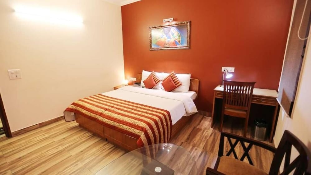 Hotel Pals Inn, Patel Nagar