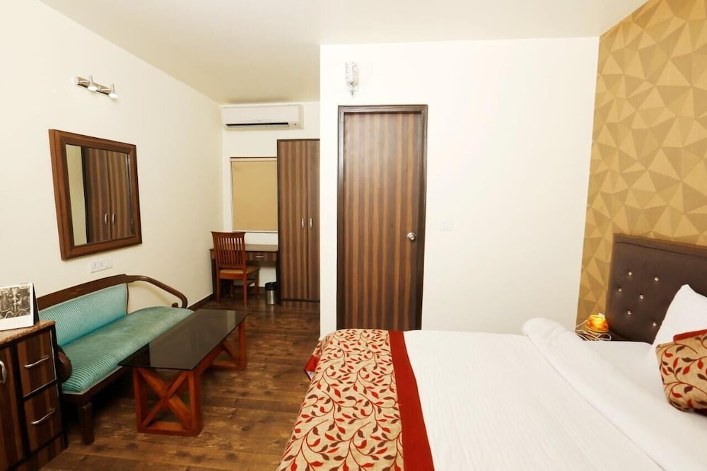 Hotel Pals Inn, Patel Nagar