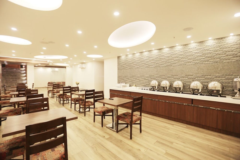 Hotel Pals Inn, Patel Nagar