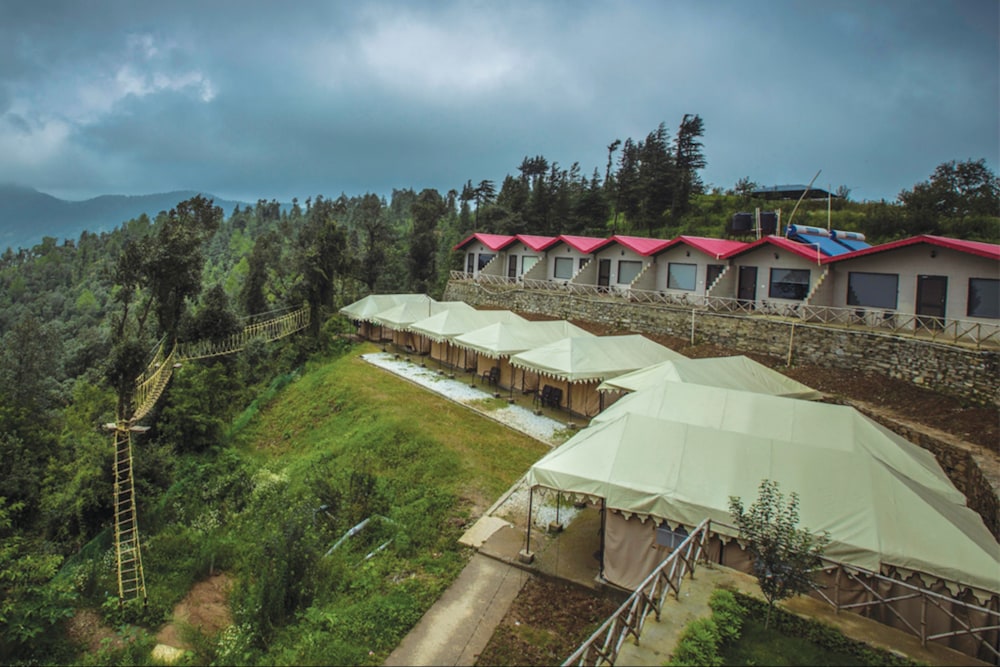 VUE MAGIQUE RESORTS & CAMPS